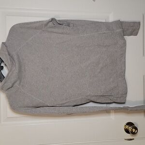G.H. Bass & Co. Heather Gray Sweatshirt